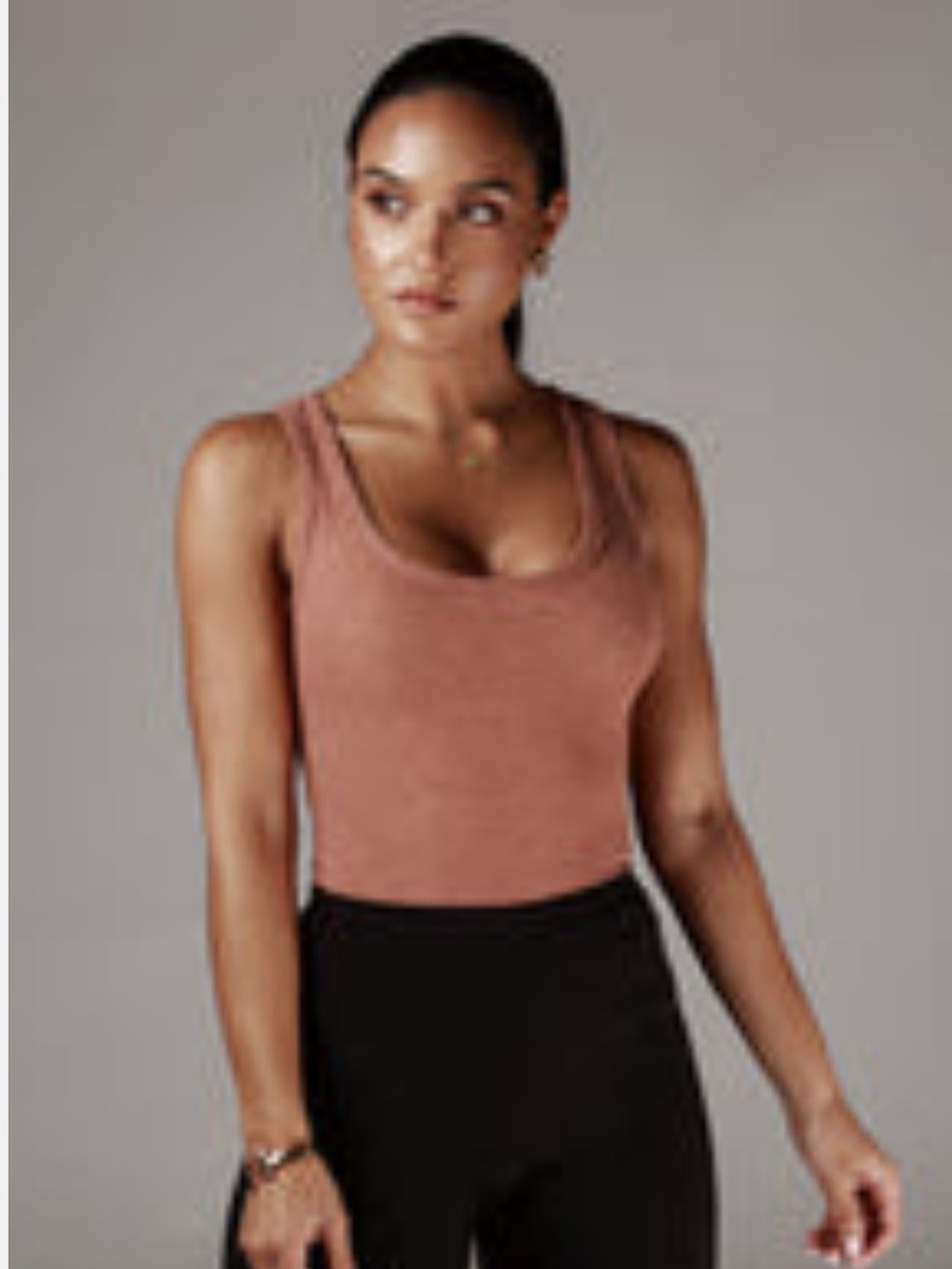 JLUXLABEL Rust Ribbed Scoop Tank - Picture 3 of 3
